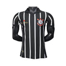 CAMISA VERSÃO PLAYER DO CORINTHIANS 25/26 PRETO E BRANCO