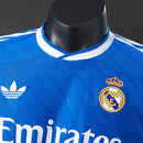 CAMISA VERSÃO PLAYER DO REAL MADRID 25/26 AZUL